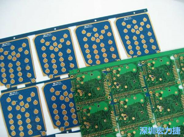 PBC與HDI等硬質(zhì)載板因應不同構(gòu)型的結(jié)構(gòu)組裝需求，能做的彈性設計有限，必須搭配FPC軟板進行整合設計。